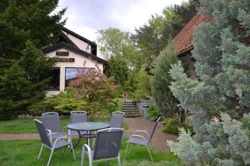 Bed & Breakfast Go?ciniec Yaga