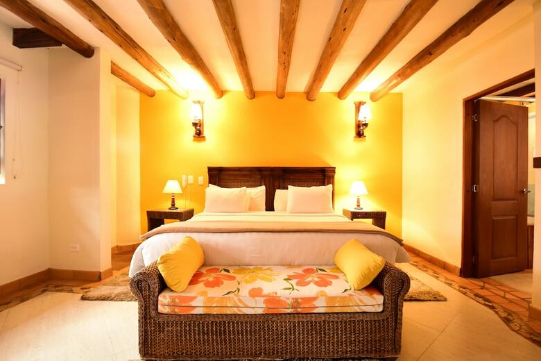 Hotel Campanario De La Villa