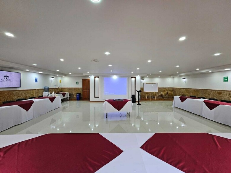 Hotel Campanario De La Villa