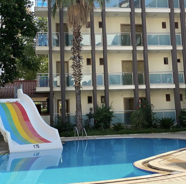 Astoria Beach Hotel