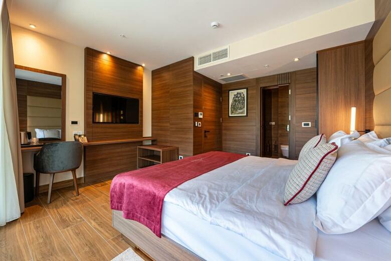Hotel De'andros Virpazar