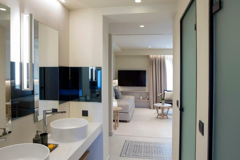 Cora Hotel & Spa