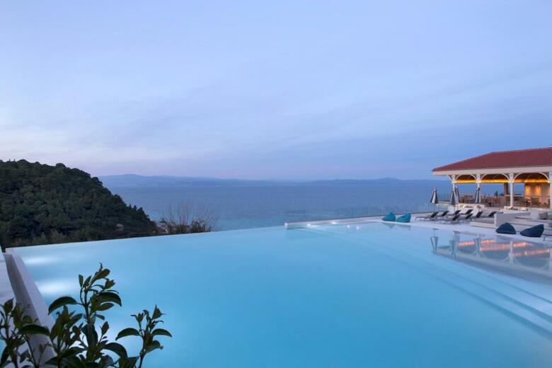 Cora Hotel & Spa