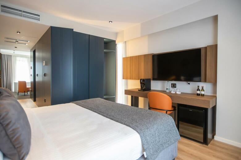 Hotel Elisa Tirana, Affiliated By Meli�