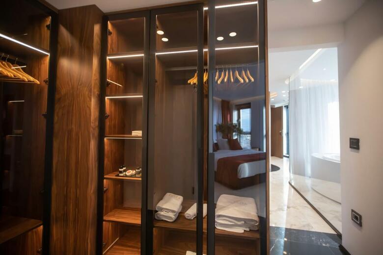 Hotel Elisa Tirana, Affiliated By Meli�