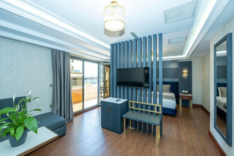 Freya Hotel