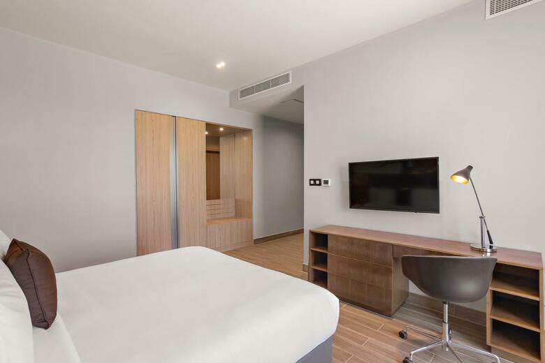 Hotel Barcel� Bahrain City Centre