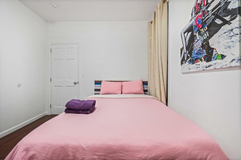 Hotel Pinky Pinky 2 Bedroom