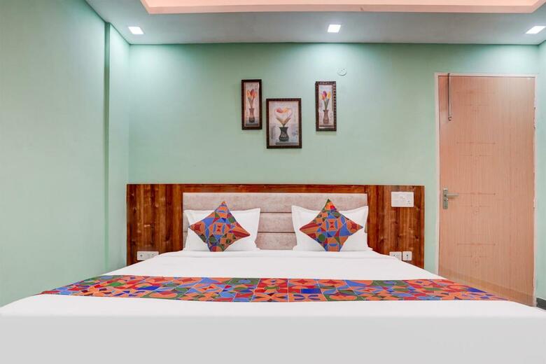 Fabhotel Sky