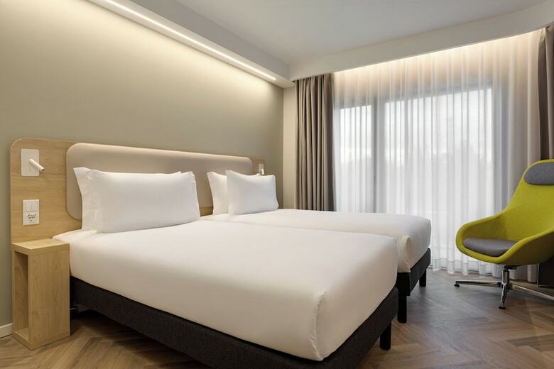 Holiday Inn Express �vora, An Ihg Hotel