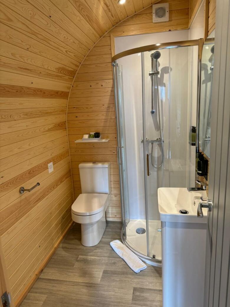 Ffrith Park Hotel Pods