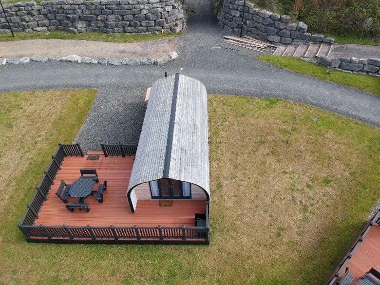 Ffrith Park Hotel Pods