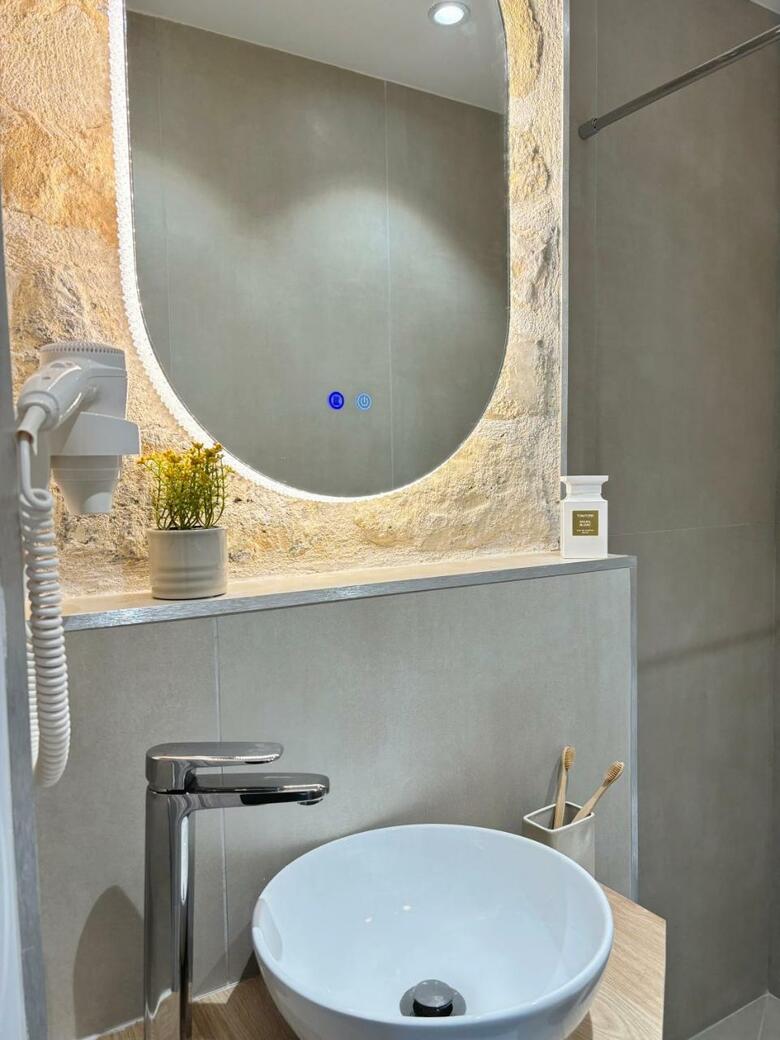 Hotel Paris Amore