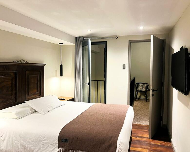 Hotel Montes Central
