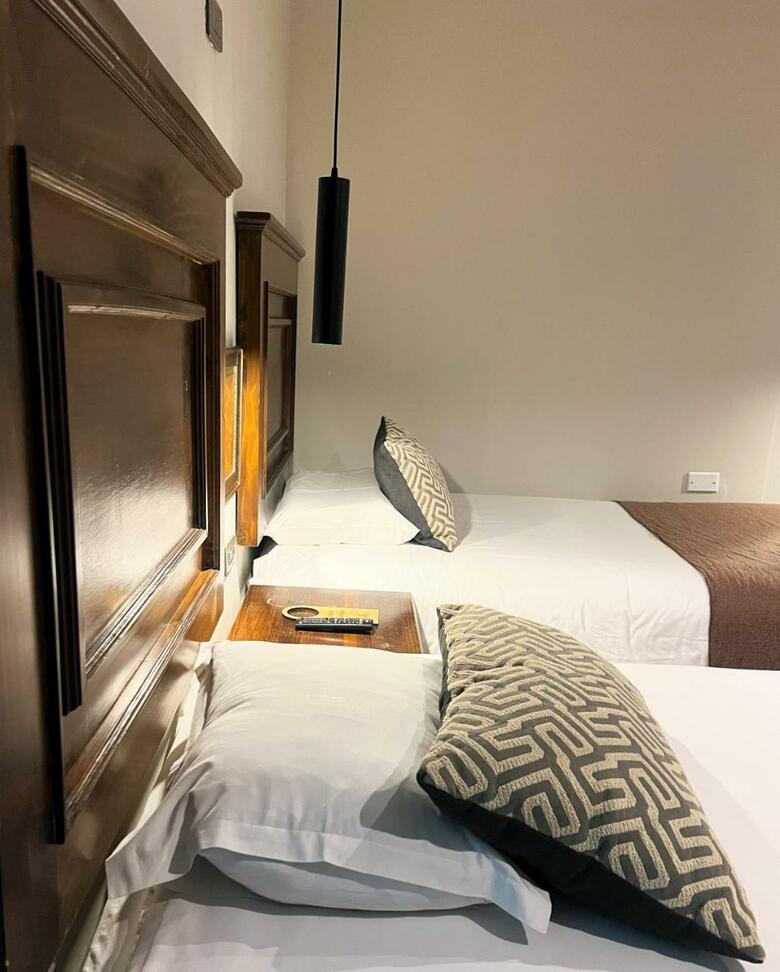 Hotel Montes Central
