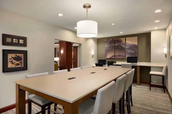 Staybridge Suites Hotel