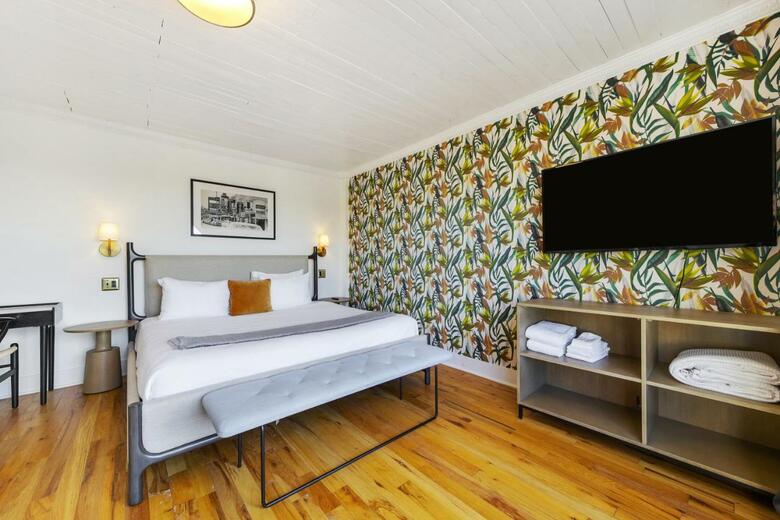 Tower Hotel Little Havana