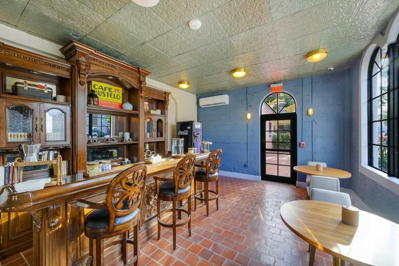 Tower Hotel Little Havana