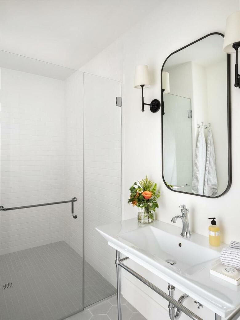 1313 West Luxury Boutique Hotel