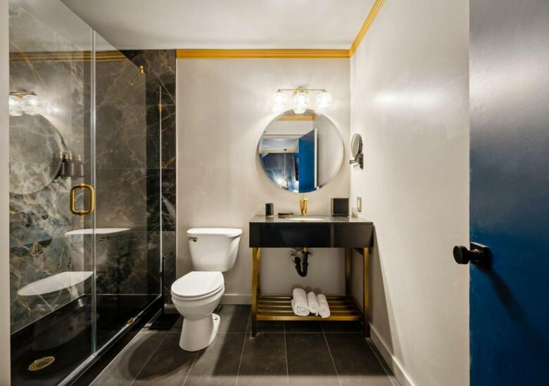 The Fainting Couch Boutique Hotel