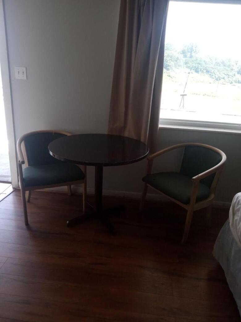 Dixie Plaza Hotel