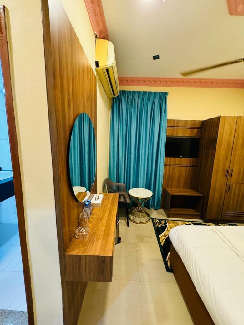 Three Dot Hotel