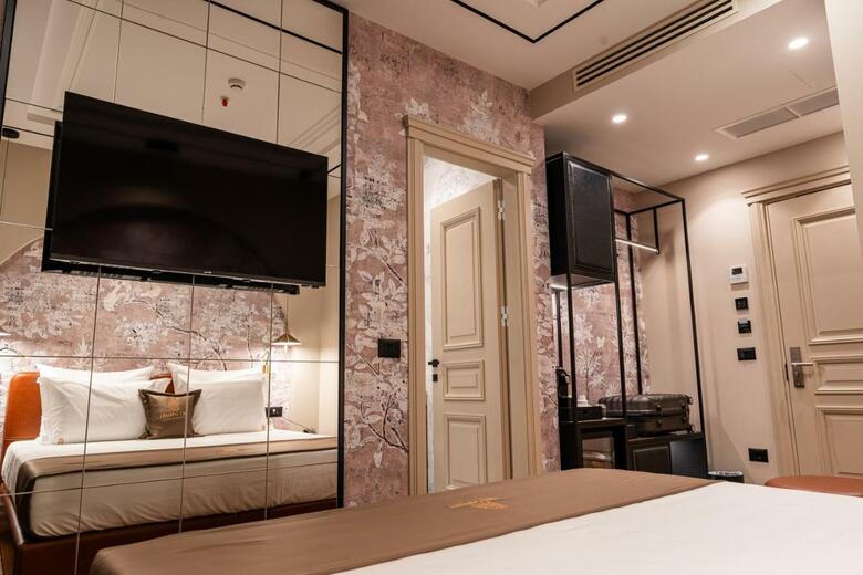Art Gallery Boutique Hotel