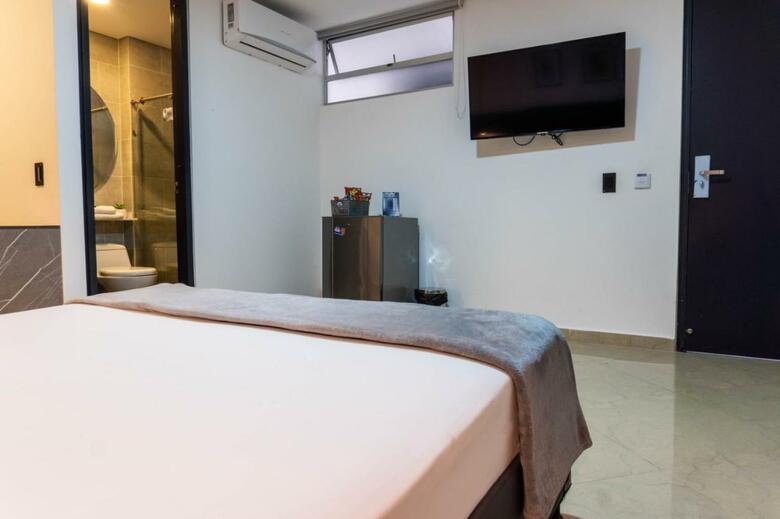 Hotel California Center Med