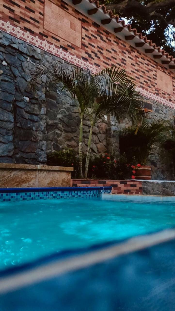 Hotel Isabella Santa Marta