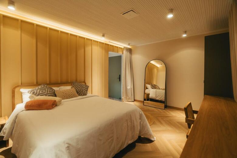 Hotel Roomzz Laureles
