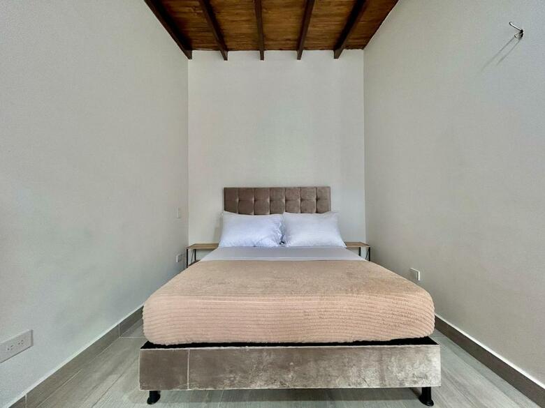 Apartahotel Castellana
