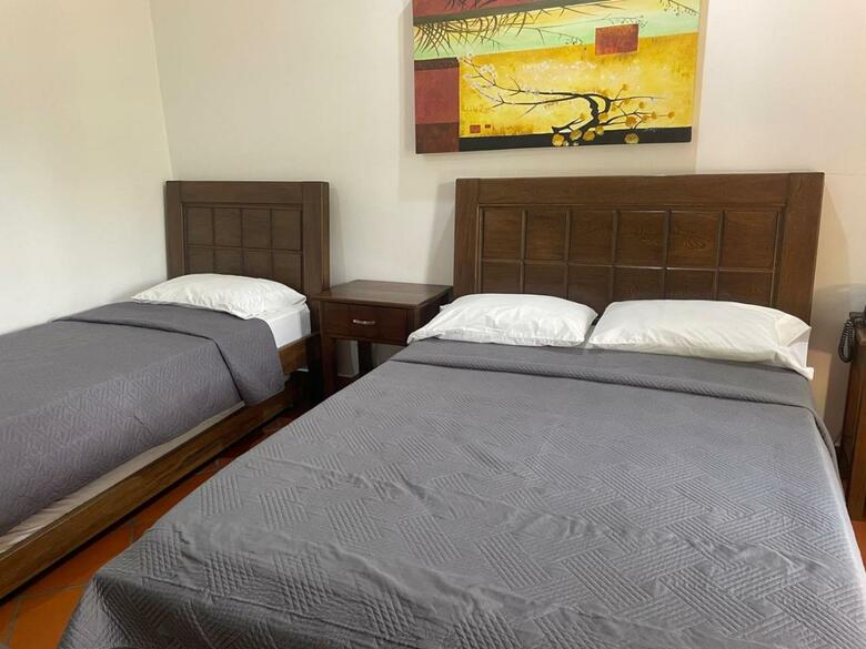 Hotel Frutas Del Lago