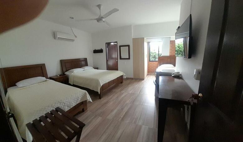 Hotel Frutas Del Lago