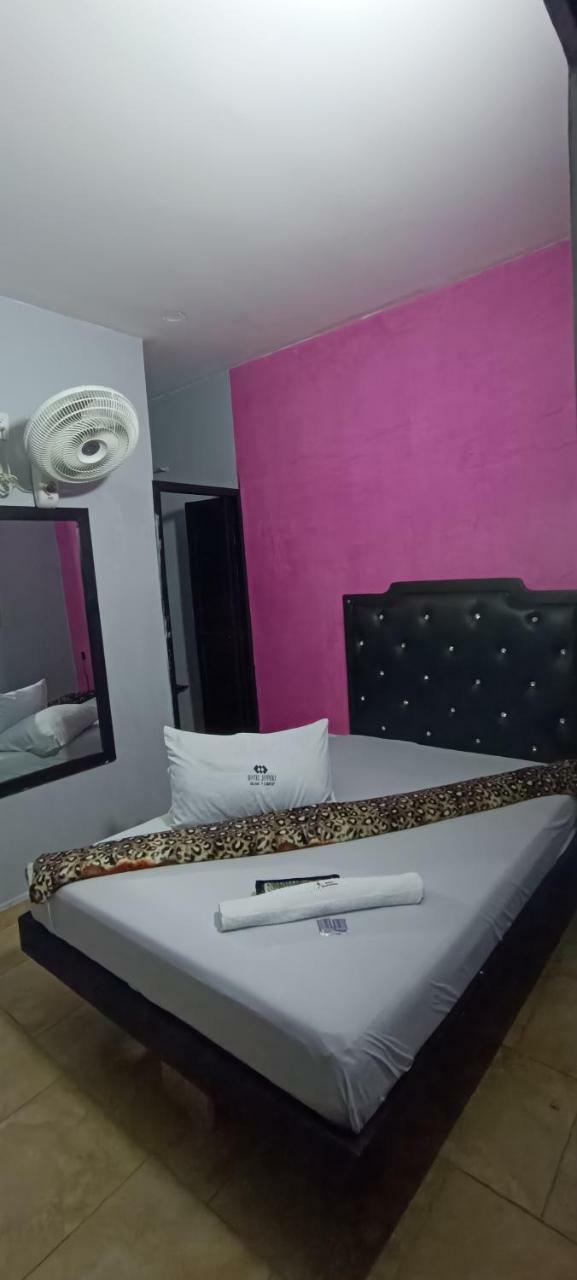 Hotel Jhonyky
