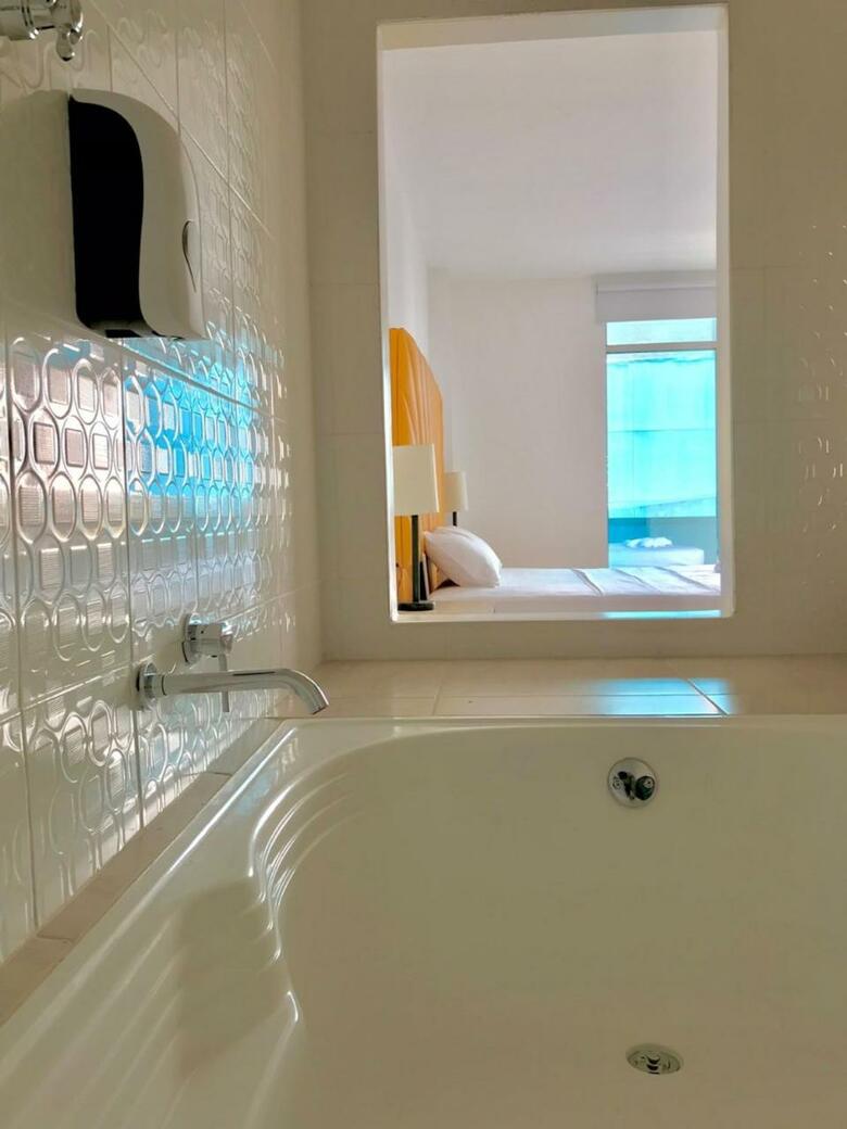 Hotel Opera Medell�n Entretenimiento Y Bar