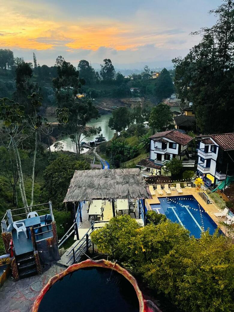 Hotel Campestre El Volcan de Guatape