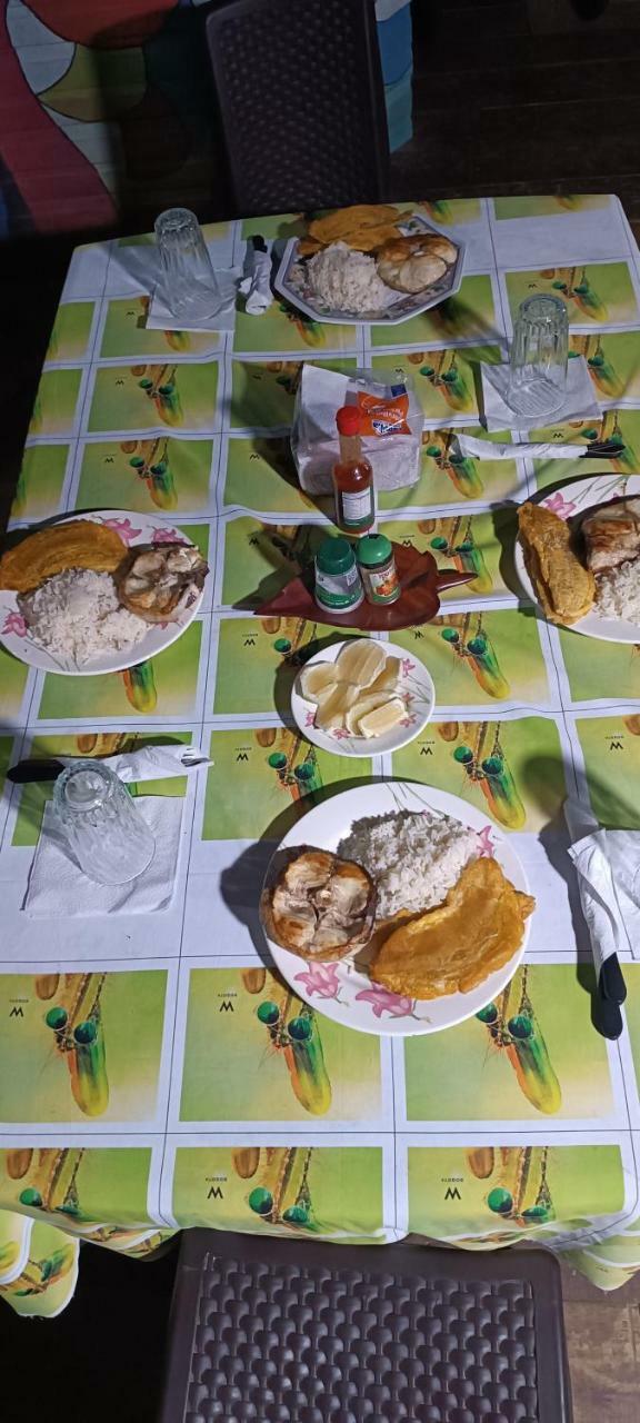 Hostal Hotel Tat�ane Mundo Amaz�nico