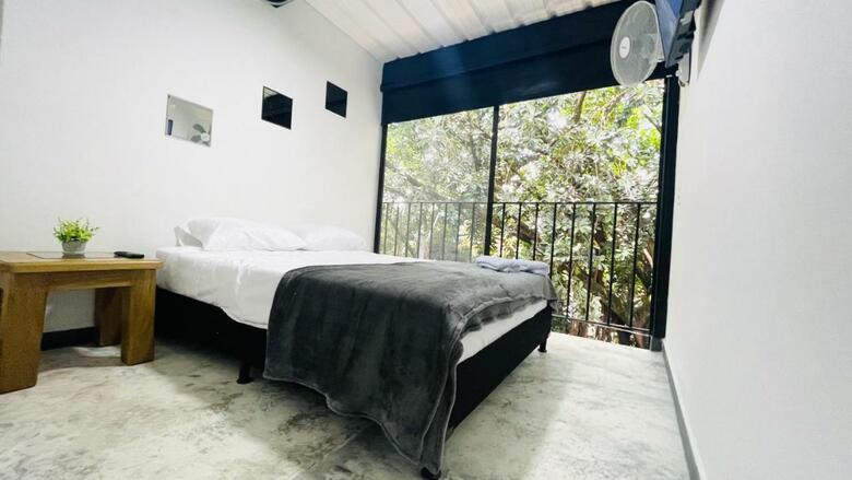 Hotel Casa Laureles Malib�