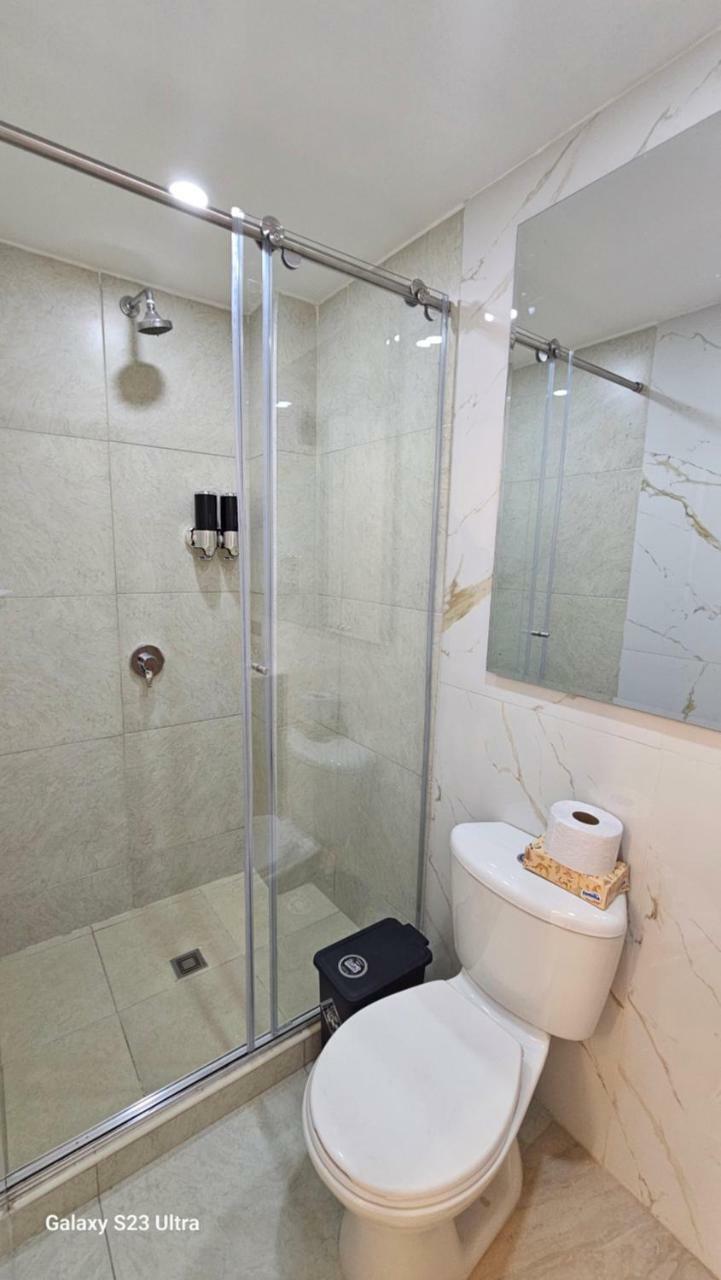 Hotel West Inn