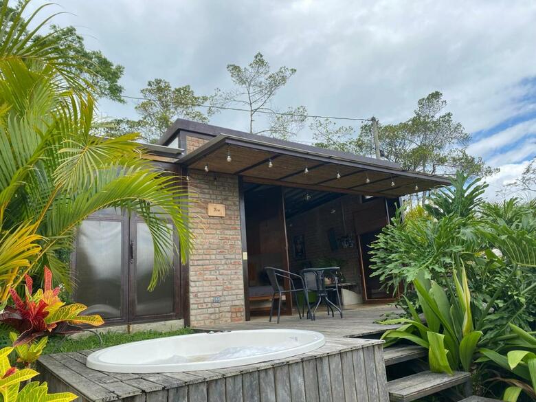 Adama Biohotel