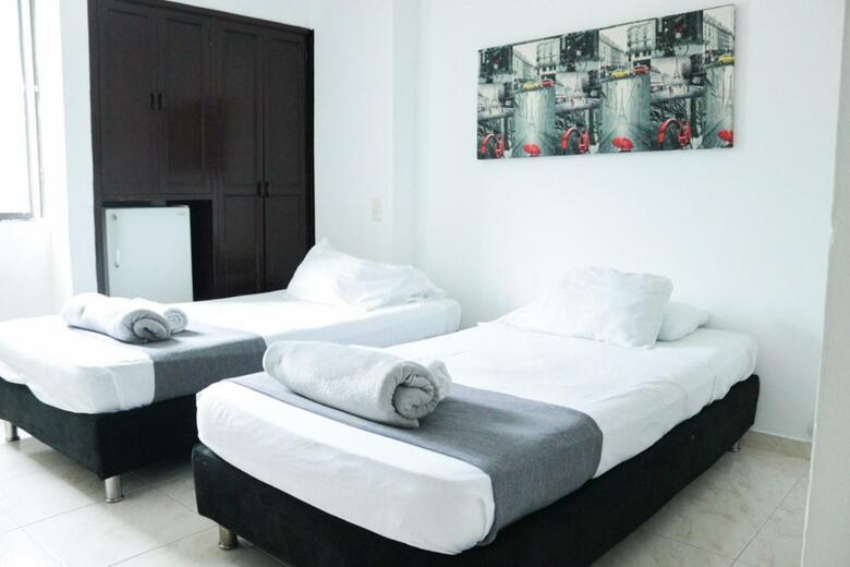 Hotel Windsor Plaza - Downtown Cali