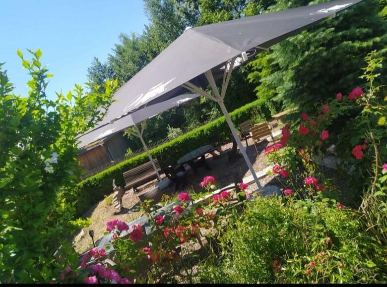 Hostal Hotel Neue Krone - Markt Erlbach