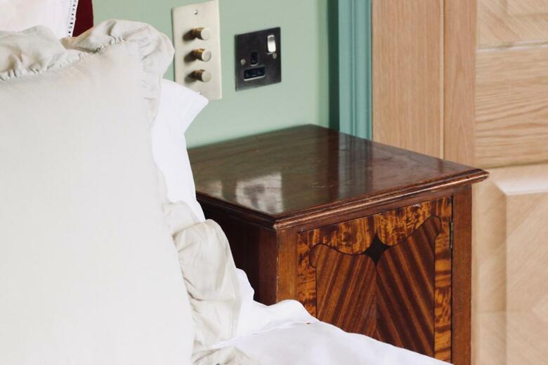 The London & Paris Hotel