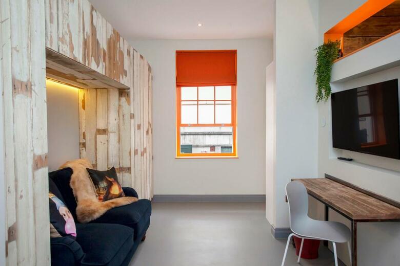 Higgihaus Aparthotel, Clare Street
