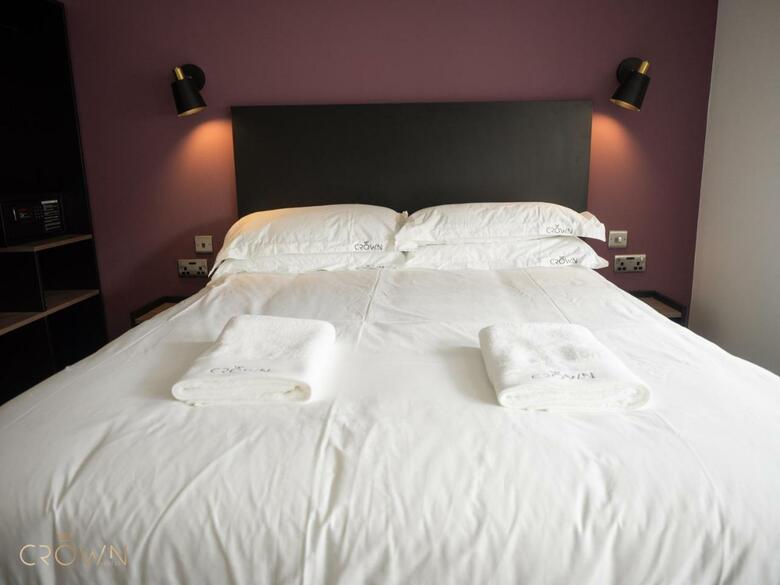 Crown Hotel