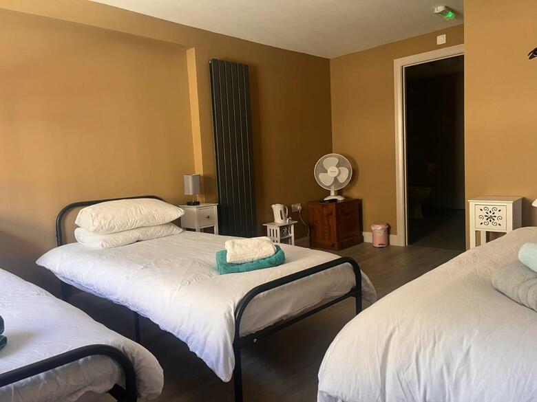 Tumbledown Hotel