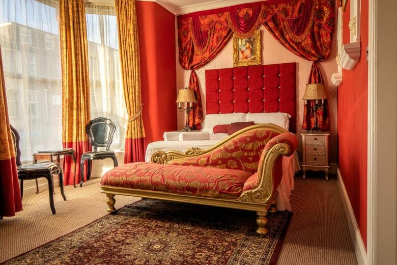 Hotel Rouge