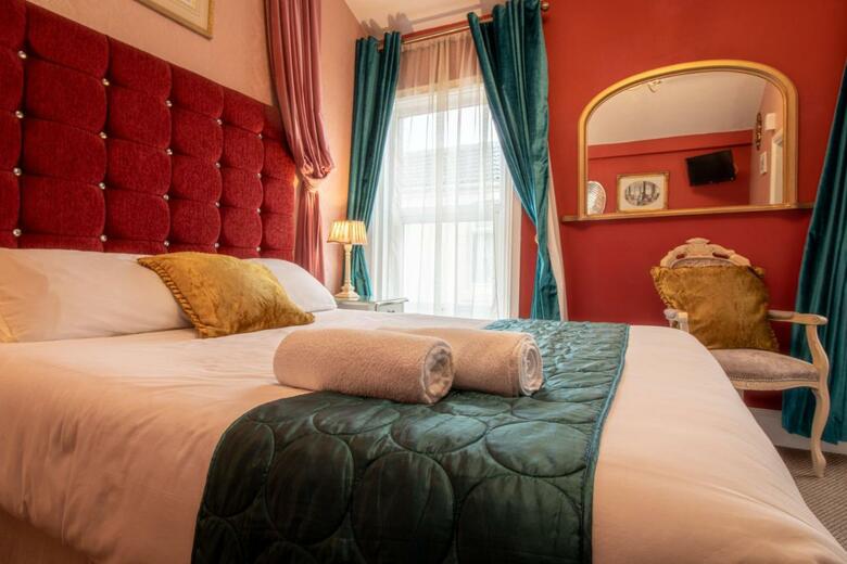 Hotel Rouge