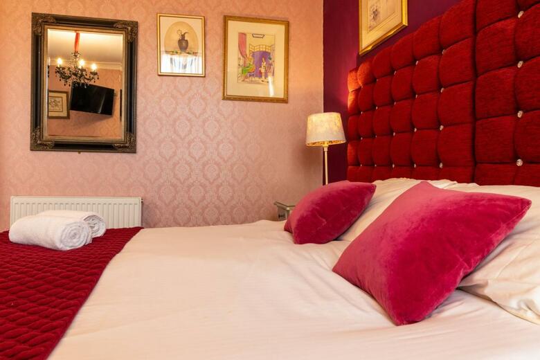 Hotel Rouge