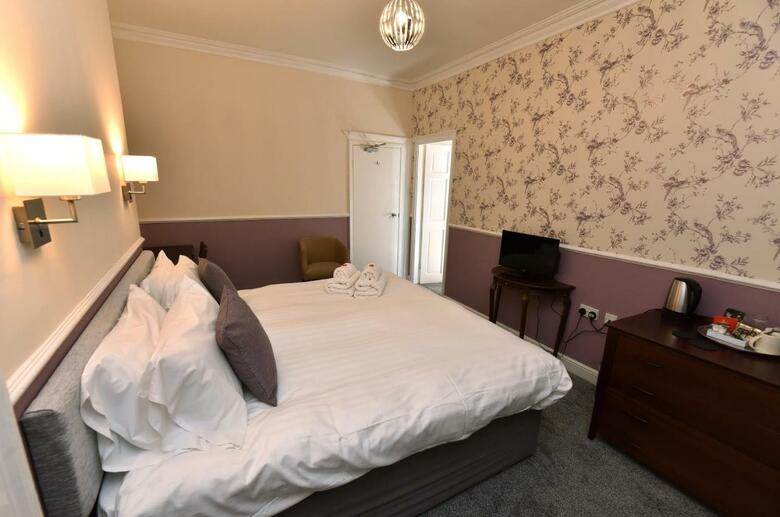 Phoenix Court Hotel